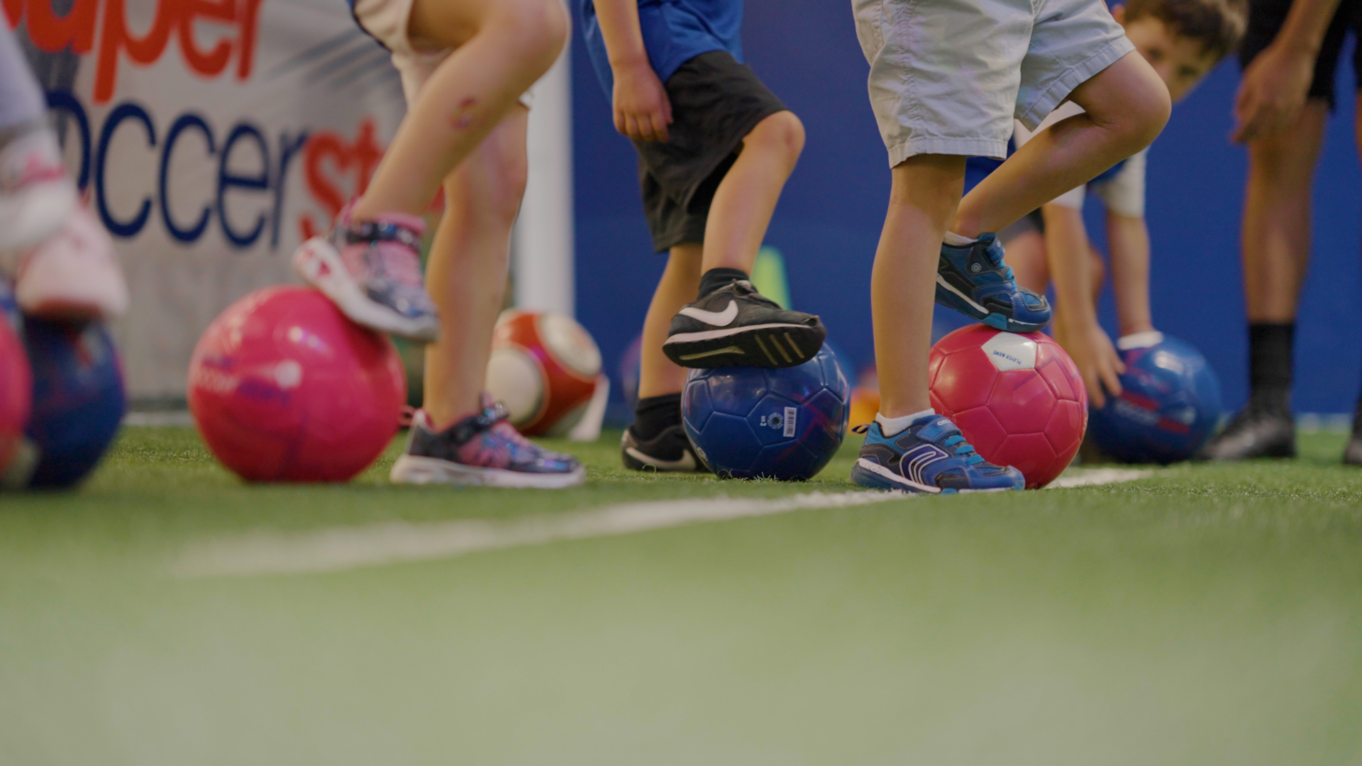 Soccer Stars 2-Minute Video.00_00_26_03.Still010