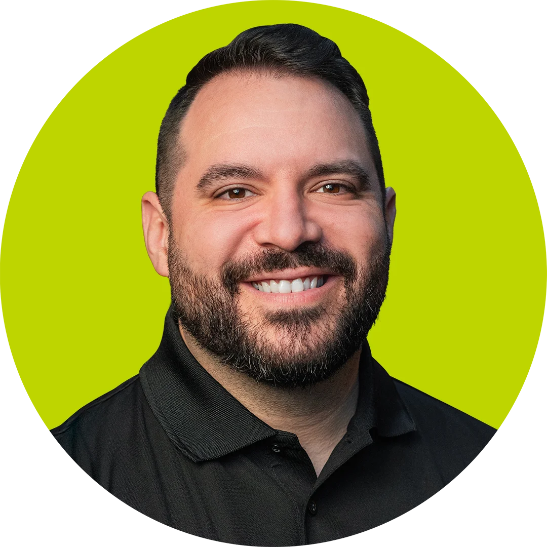 Chris-Miles_Headshot_2_GreenCircle