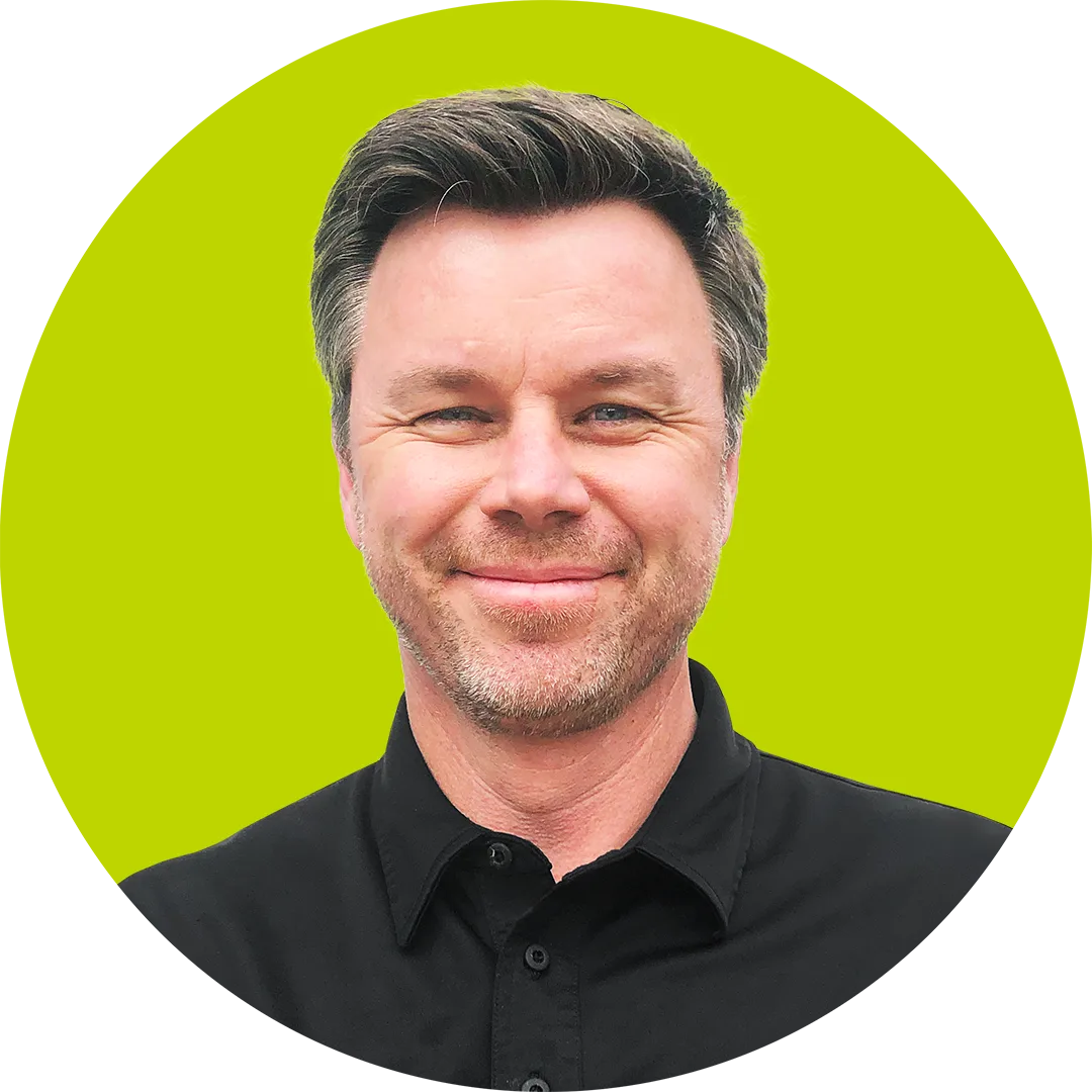 Joe-Obrien_Headshot_GreenCircle_img